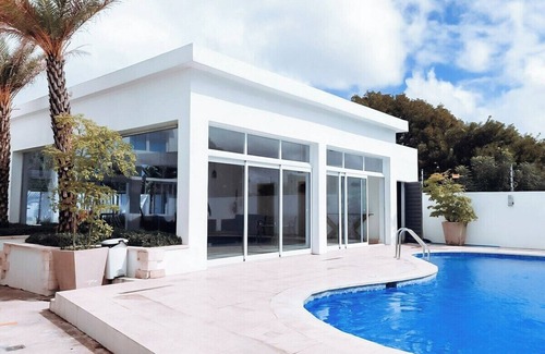 Santiago Province Condo | Exquisite 3BR Luxury Oasis ❤ of Santiago