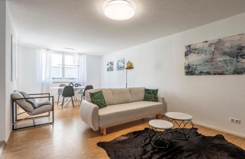 Boeblingen Apartment | EXQUIS 4BR Design Apart-Haus I 2 Parken I Balkon