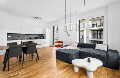 Boeblingen Apartment | EXQUIS CHIC 2BR Apartment FRITZ I Balcony I Mercedes & US Army I Stuttgart