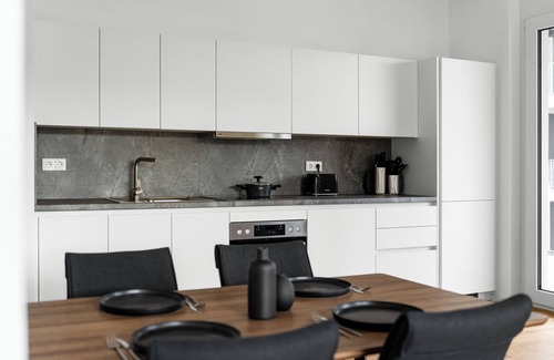 Boeblingen Apartment | EXQUIS CHIC 2BR Apartment FRITZ I Balcony I Mercedes & US Army I Stuttgart
