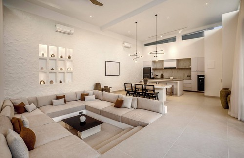 Pecatu Villa | Exquisite 3BD Pool House Close to the Beach