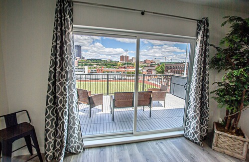 South Side Flats House | Exquisite 4Bed/3.5Bath Home W/Garage +Rooftop Deck