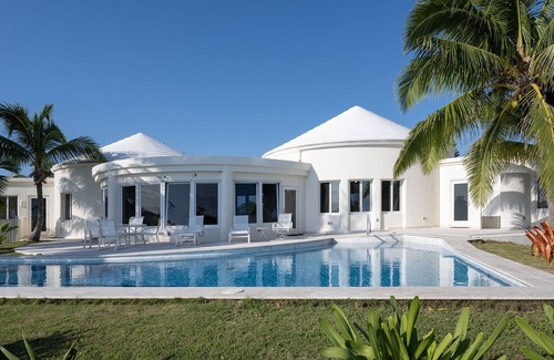 Double Bay House | Exquisite Contemporary Beachfront Estate with Pool on Pink Sand Beach