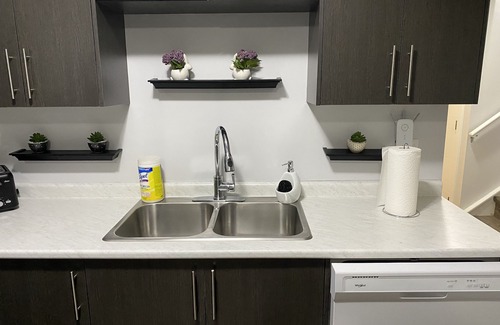 Saskatoon House | Exquisite Guest suite in Saskatoon