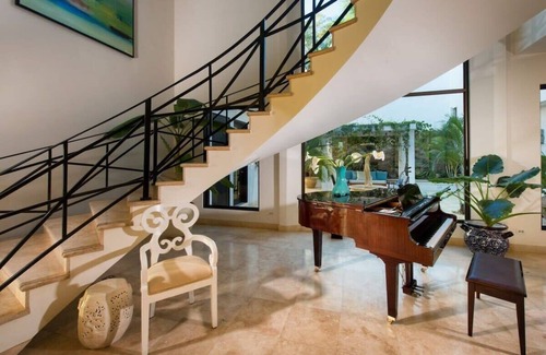 Playa Flamingo House | Exquisite Hilltop Villa with Luxurious Modern Design, Sweeping Ocean Views & Spa