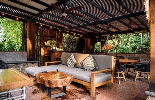 Santa Maria Pipioltepec House | Exquisite luxury country estate nestled in the mountains of Valle de Bravo