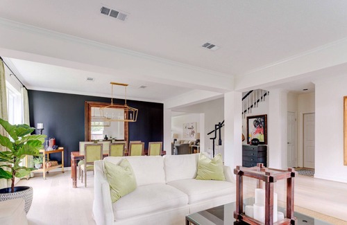 Beaumont House | Exquisite modern home w/tons of living space — “Chez Mer”