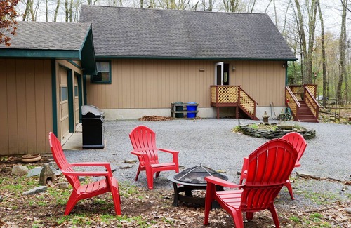 East Stroudsburg Cabin | Exquisite Mountain Cabin Getaway
