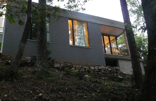 Brunate Apartment | Exquisite newly built accomodation in the heart of woods