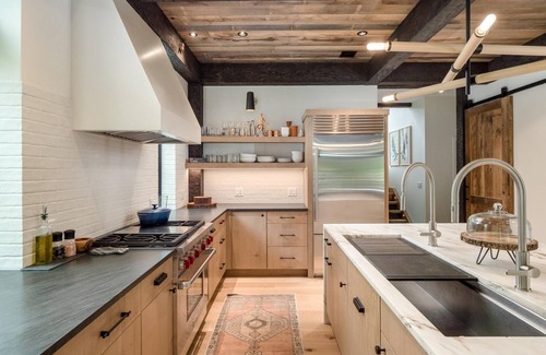 Greenwood House | Exquisite Rustic Modern Ski Haus Right on MT Abram Bike Park