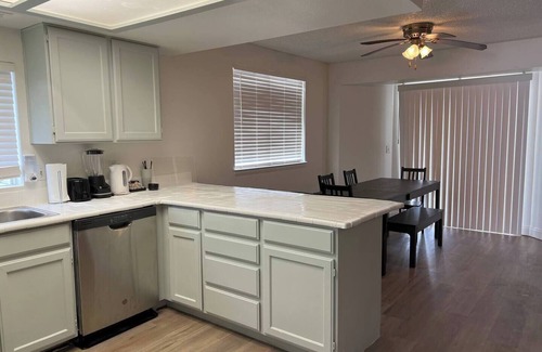 Las Vegas House | Extended Stay 3 or 4 Beds Cozy Smart Home Living