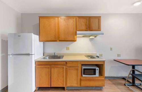 Avon Hotel | Extended Stay America Select Suites - Cleveland - Avon