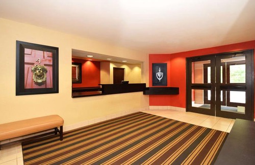Auburn Hills Hotel | Extended Stay America - Detroit - Auburn Hills - University Drive