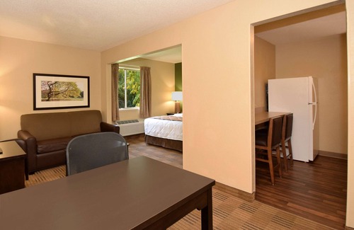Eastwick Hotel | Extended Stay America Suites Philadelphia Airport Bartram Av