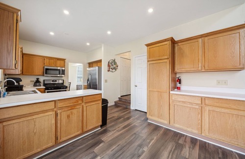 Fox Valley House | Extended Stay Plainfield FHS Rental - Metcalf Ct - #2