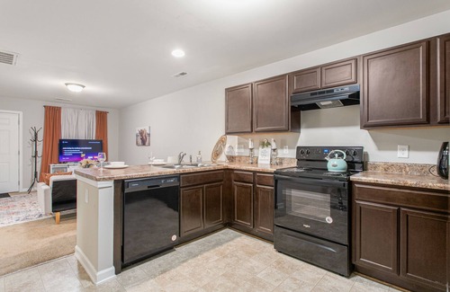 Greensboro Apartment | Extended Stay Rental Near Downtown Greensboro