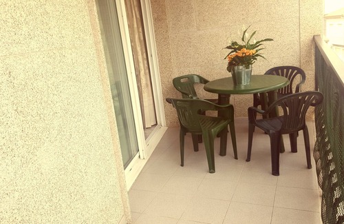 O Grove Apartment | Exterior floor with terrace and 4 bedrooms, 50m. from the sea and 300m. of the beach