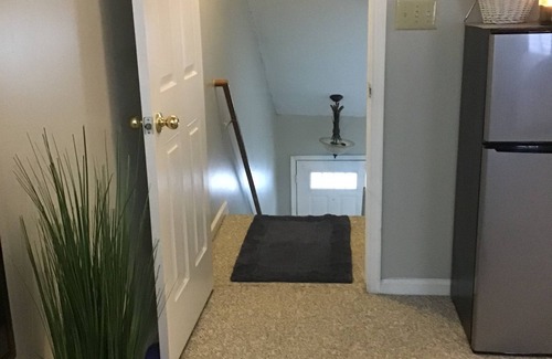Hampton House | Extra large master suite in Hampton Centrally located