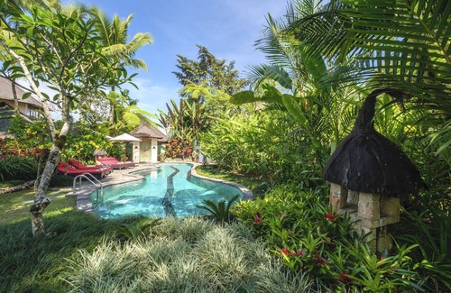 Kerta Villa | Extraordinary Escape with head-turning Style in Nature for Families