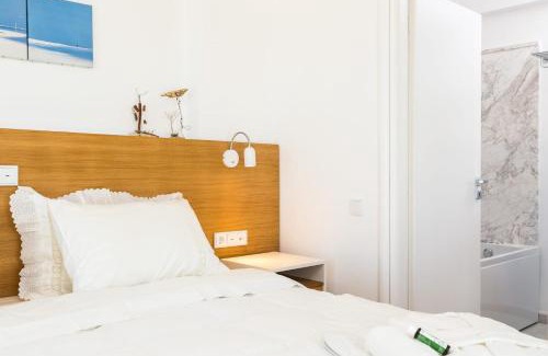Pigianos Kampos Villa | Extraordinary Rethymno Villa Villa Hantengu 3 Bedrooms Beach Front Private Outdoor Swimming Pool And Hot Tub Pigianos Kampos
