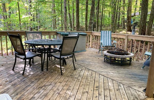 Pocono Pines House | Eyota Escape
