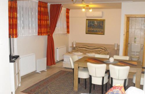 Balatongyorok House | Ezüsthíd Apartman