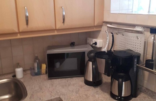 Laboe Apartment | Fördetraum,1. Reihe, 20 m zum Strand, Meerblick, Frisch Renoviert, Loggia, EG