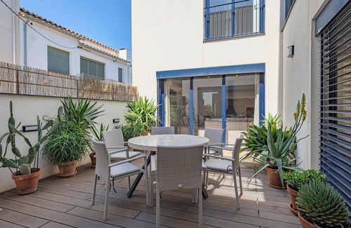 Llafranc House | F-1 LLAFRANC 8 PAX - Three Bedroom House, Sleeps 8