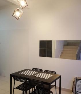 Taman Bukit Dahlia House | F.A Guesthouse Pasir Gudang