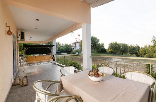Paliouri Apartment | F & B Summer Collection - Paliouri