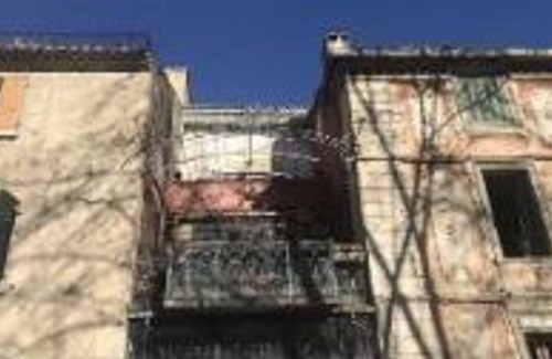 Fontaine-de-Vaucluse House | F1 “les Soleillants” 35 m2 river view/balcony independent ground floor access
