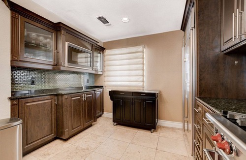 Las Vegas Condo | F1 Vegas Strip Resort Style 2+ Bdrm Condo 30 days