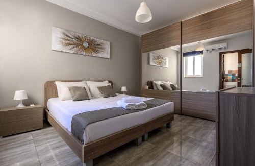 Msida House | F11 Room 1, Private double room with private bathroom in shared Flat