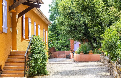 Figanieres Apartment | F2 Air-conditioned apartment for 2 to 4 people