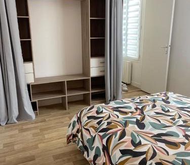 Epernon Apartment | F2 idéalement situé au centre d'Epernon