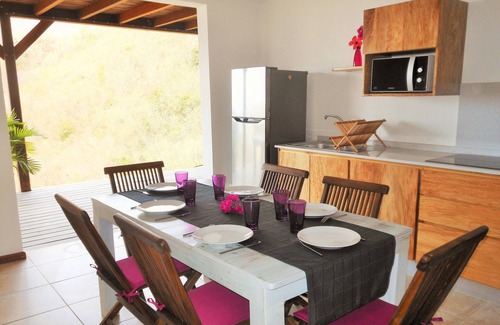 Les Anses-d'Arlets Apartment | ❤F2 luxury, sea view, 2 min from the beaches, calm nature, wifi, air conditioning