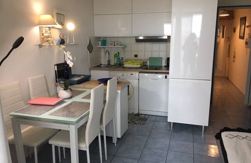 Capbreton Apartment | F2 on the ground floor, private garden, very close to the sea facing the ocean