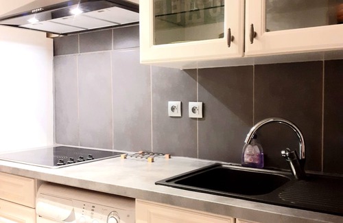 Cros-de-Cagnes Apartment | F2 ON THE GROUND FLOOR 150m from the beaches and shops/5pers/48m2