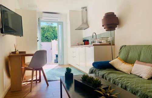 Le Port Apartment | F2 port de canet