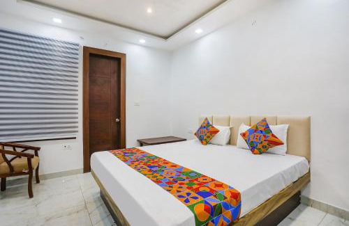 Varanasi Hotel | FabExpress JP Villa - Stadium