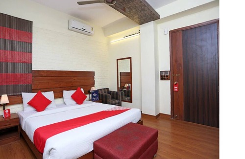 Raj Nagar Hotel | FabHotel The Townhouse