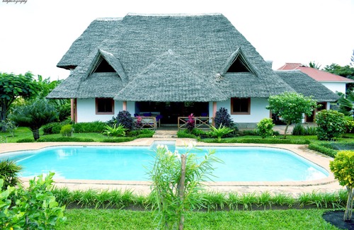 Diani Beach Villa | Fabio House diani beach kenya