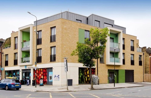 Wimbledon Park Apartment | Fabulous 2-bed Penthouse, Wimbledon