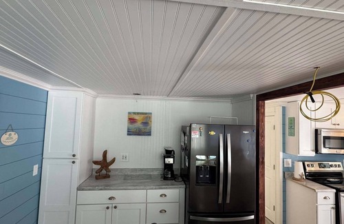 Bradenton Beach House | Fabulous 2-bedroom Anna Maria Island home with AC in Bradenton Beach