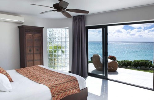 Fryes Beach Villa | Fabulous 4 bedroom Villa in Tamarind Hills overlooking Darkwood beach with stunning views