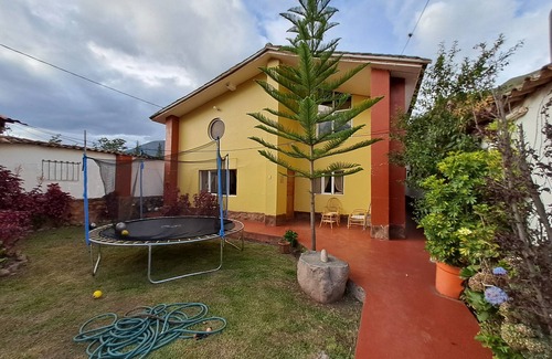 Maras House | Fabulous 4-bedroom house with WiFi in Urubamba