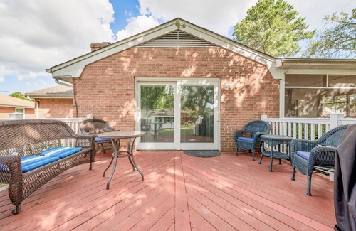 Coliseum Central House | Fabulous 5 Bedroom 3 Bathroom Holiday House Near Beaches. WE SANITIZE!