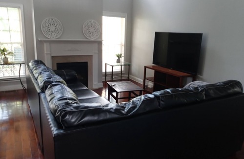 Town Center House | Fabulous 5BR Home in upscale neighborhood