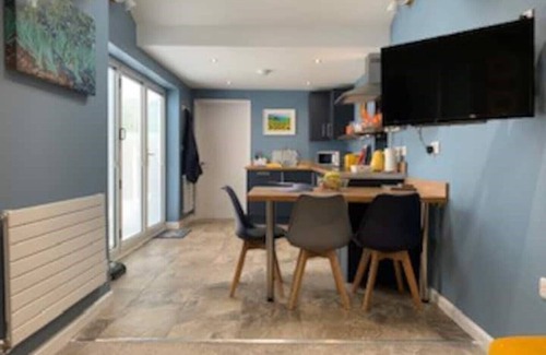 Llanybri Apartment | Fabulous apartment for 2 in Llansteffan