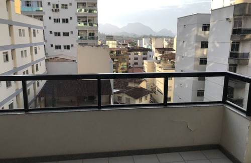 Praia do Morro Apartment | Fabulous Apt. 2 Mounted /Decorated Bedrooms - 1 Suite - WiFi internet & cable TV